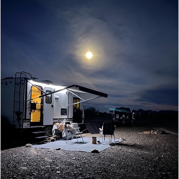 Meet your Posher, Cynthia - Picture 5 of 7